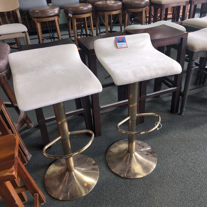 SET OF 2 STOOLS BHC