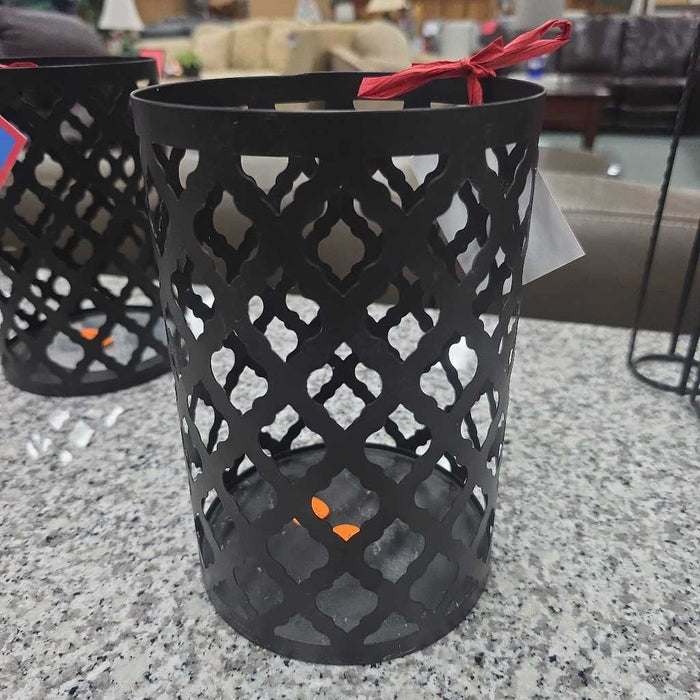 METAL BLACK MESH CANDLE HOLDER S