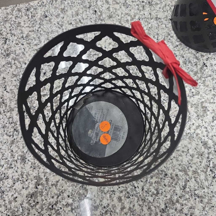 METAL BLACK MESH CANDLE HOLDER S