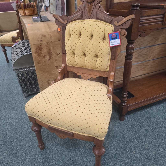ACCENT CHAIR AT