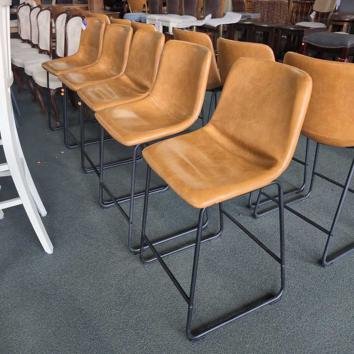 SET OF 5 STOOLS BAH