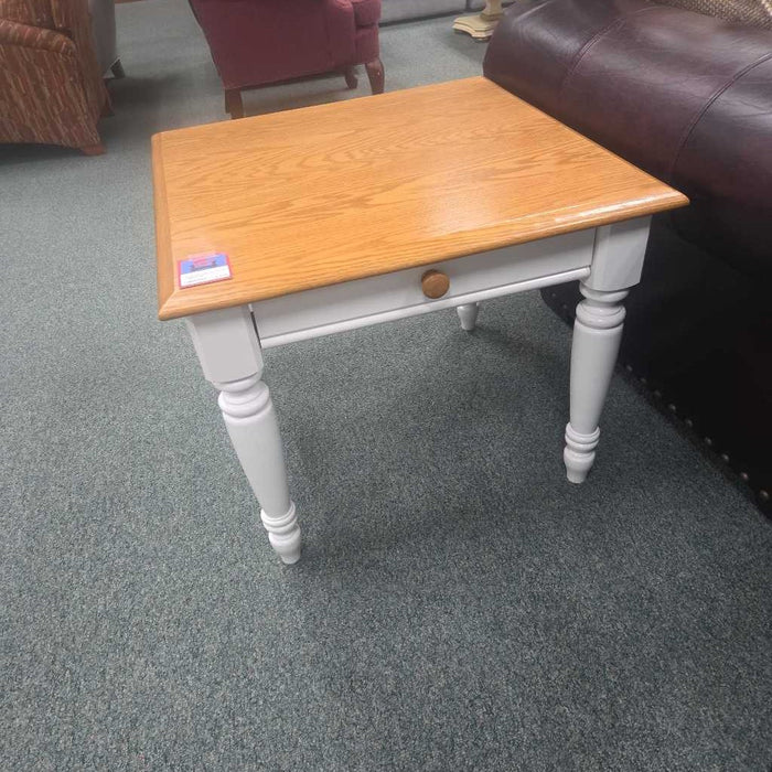 ACCENT TABLE SK