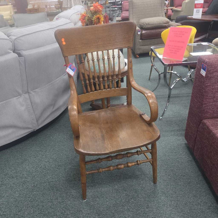 ACCENT CHAIR KL
