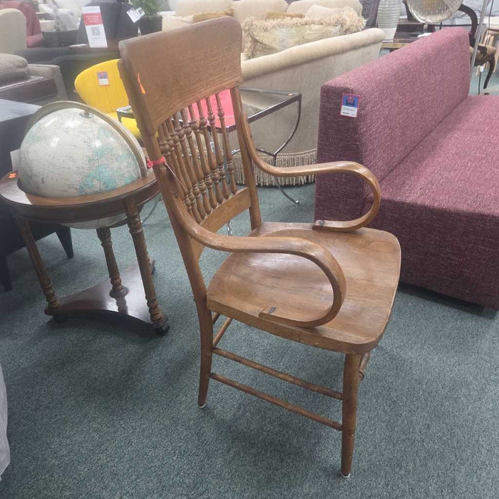 ACCENT CHAIR KL