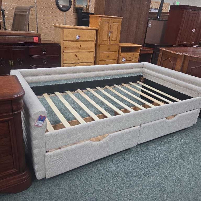 DAY BED WITH STORAGE