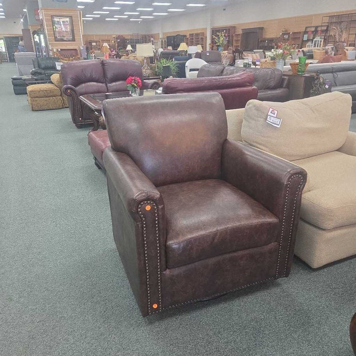 SWIVEL CHAIR BTK