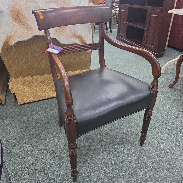 ACCENT CHAIR AT