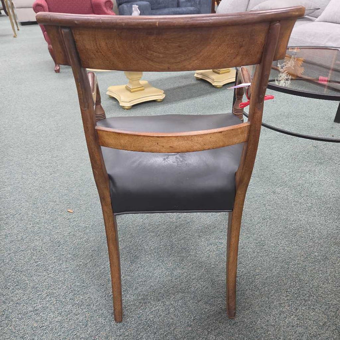 ACCENT CHAIR AT
