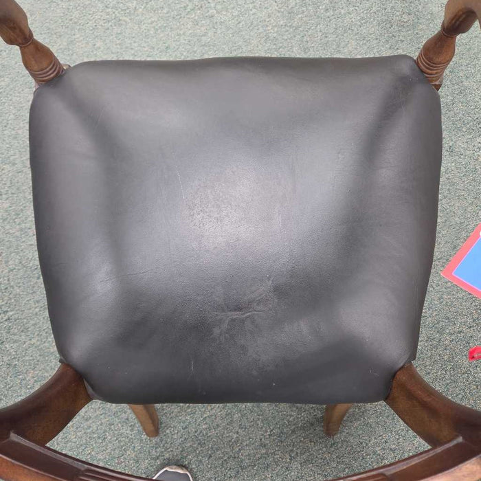 ACCENT CHAIR AT