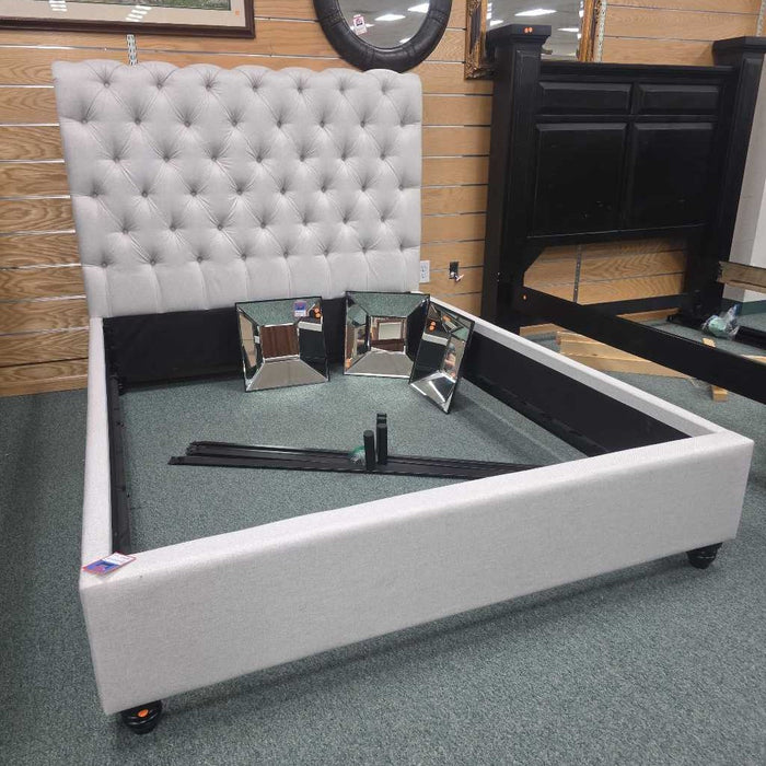 QUEEN BED ALK