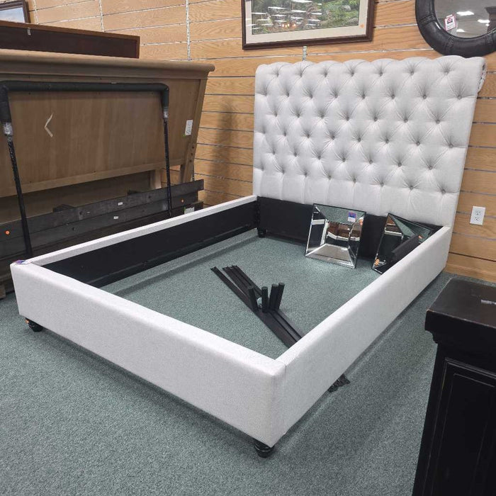 QUEEN BED ALK