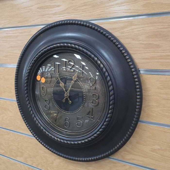 CLOCK DECOR BT