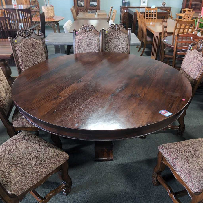 TABLE WITH 8 CHAIRS KIK