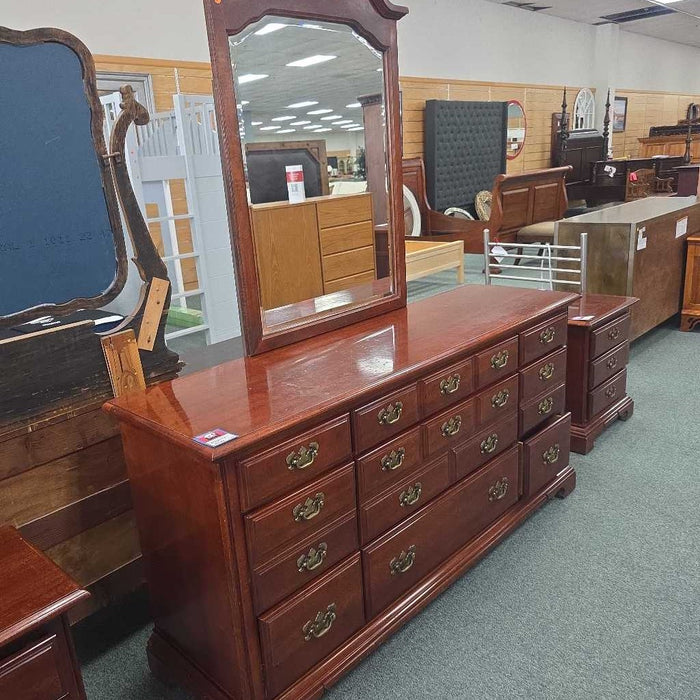 DRESSER WITH MIRROR BKS