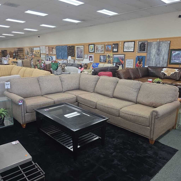 BASSETT SECTIONAL SOFA SKH