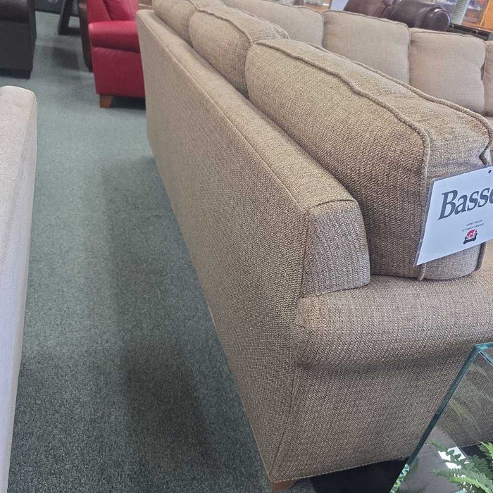 BASSETT SECTIONAL SOFA SKH