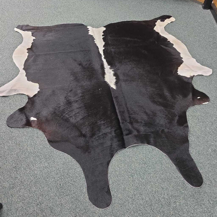 LARGE COWHIDE