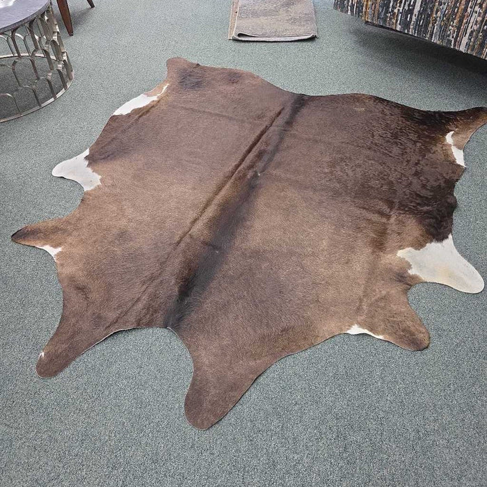 LARGE COWHIDE