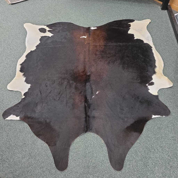 LARGE COWHIDE