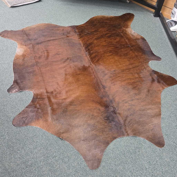 LARGE COWHIDE