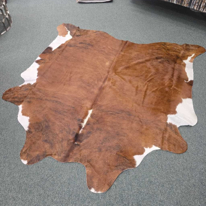 LARGE COWHIDE