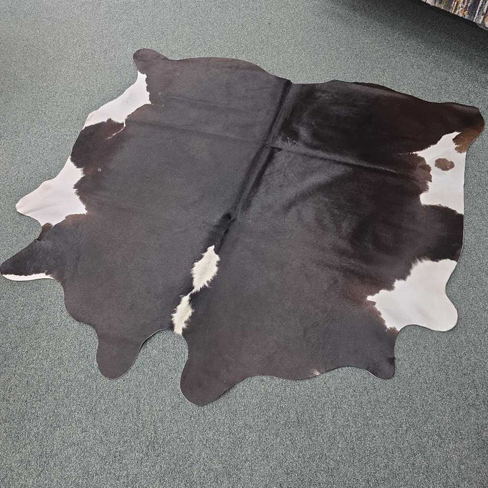 MEDIUM COWHIDE