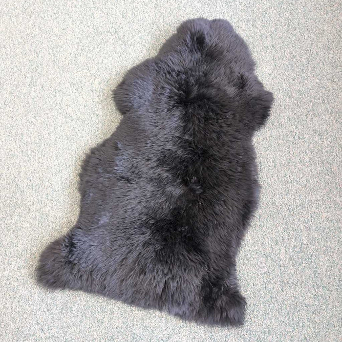 BLACK SHEEPSKIN
