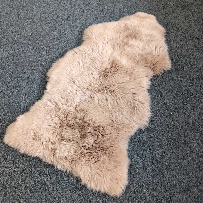 BEIGE SHEEPSKIN