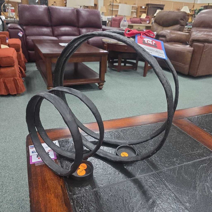 SET OF 2 CANDLE HOLDERS BT