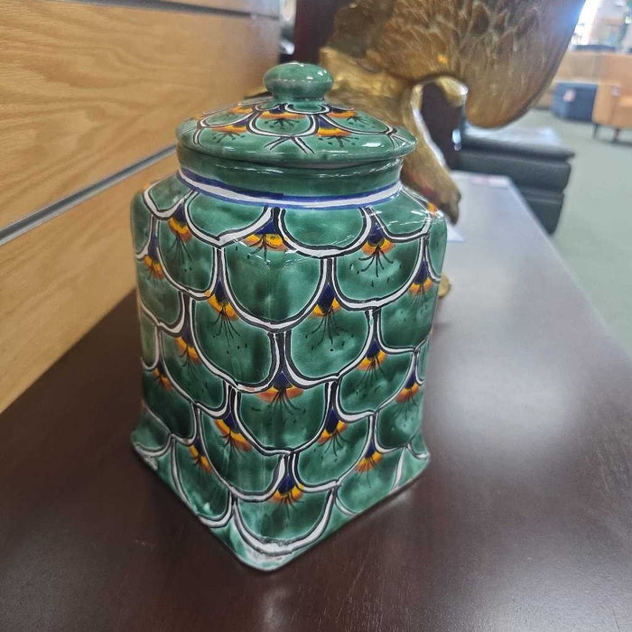 VASE WITH LID BA