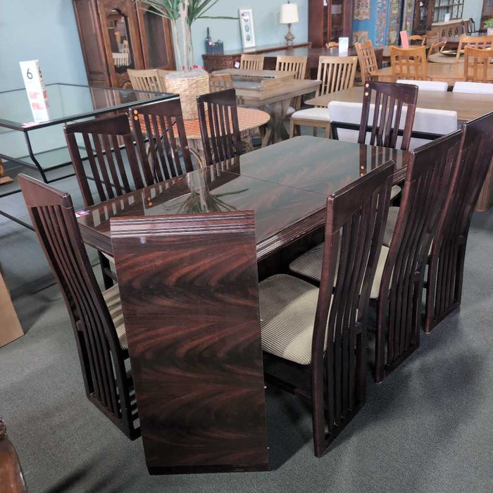 DINING TABLE W/ LEAF & 8 CHAIRS SKH