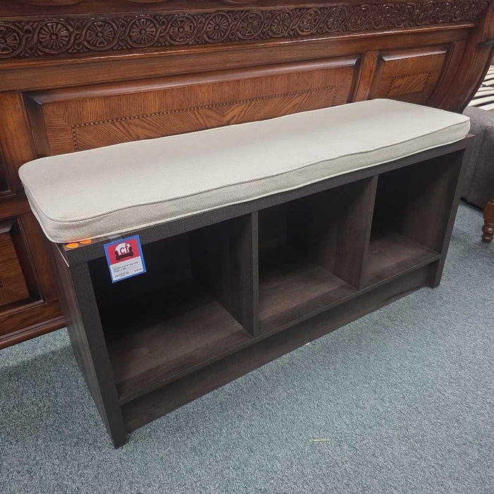 STORAGE BENCH SK