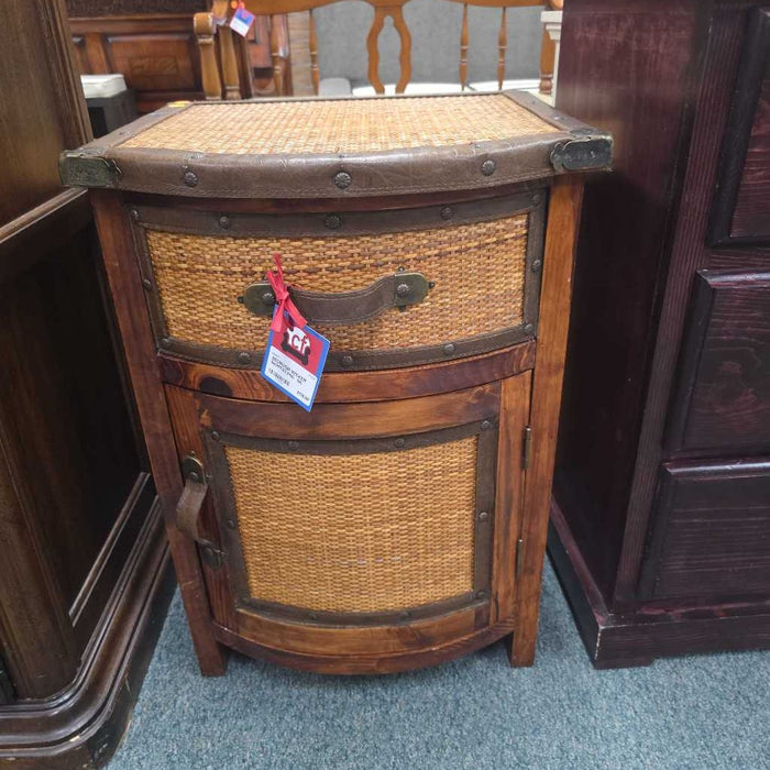 WICKER NIGHTSTAND SK