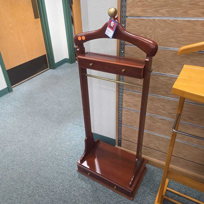 VALET STAND KL