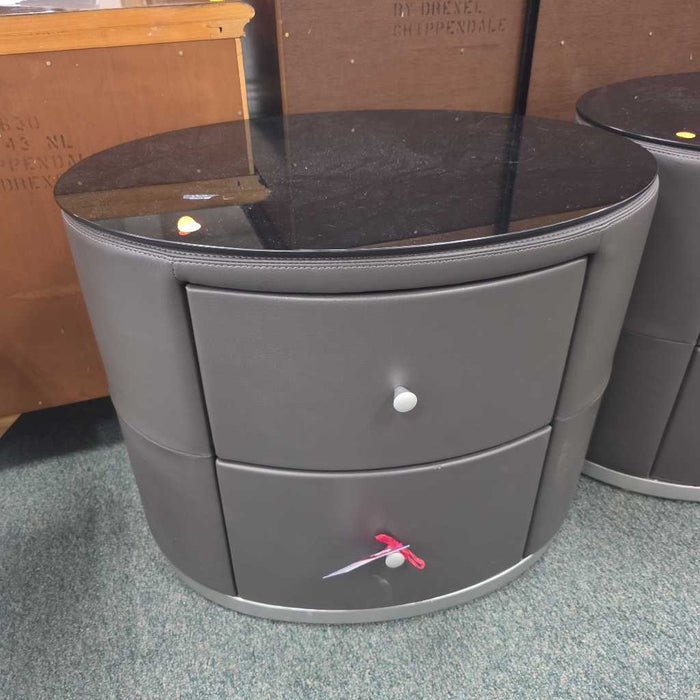 OVAL NIGHTSTAND SK
