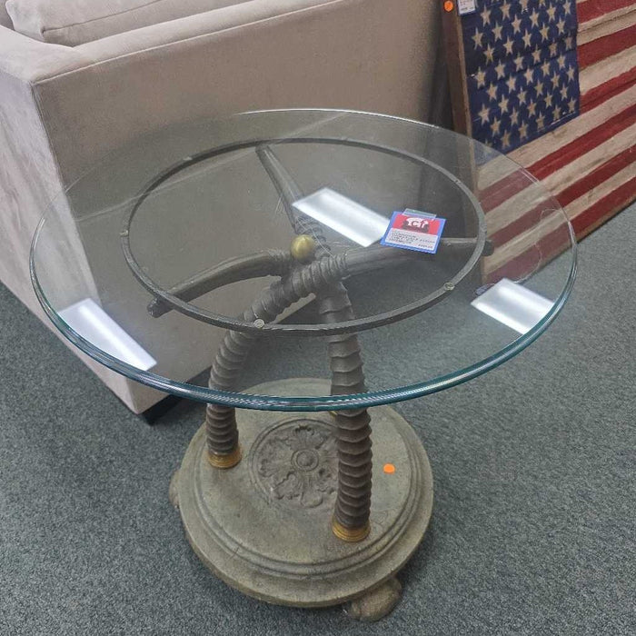 THOMASVILLE ACCENT TABLE BTK