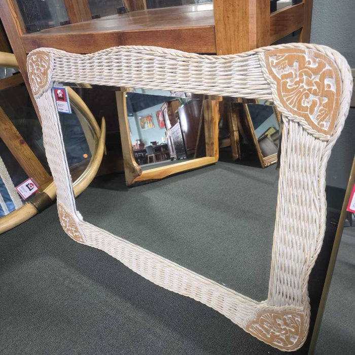 PIER 1 MIRROR