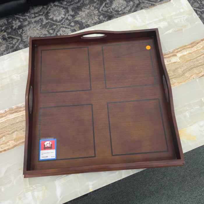 TRAY BA