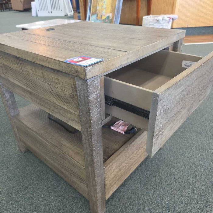 END TABLE WITH POWER SK