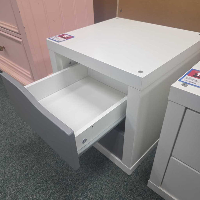 NIGHTSTAND BT