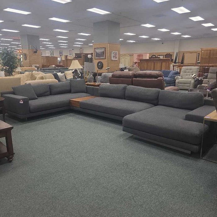 ROVE CONCEPTS SECTIONAL MIH