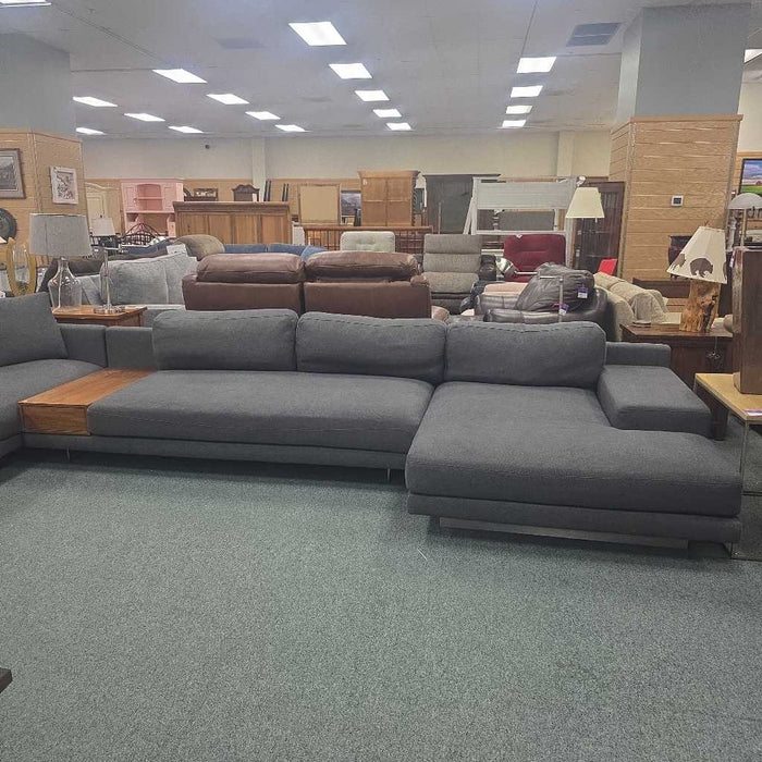 ROVE CONCEPTS SECTIONAL MIH