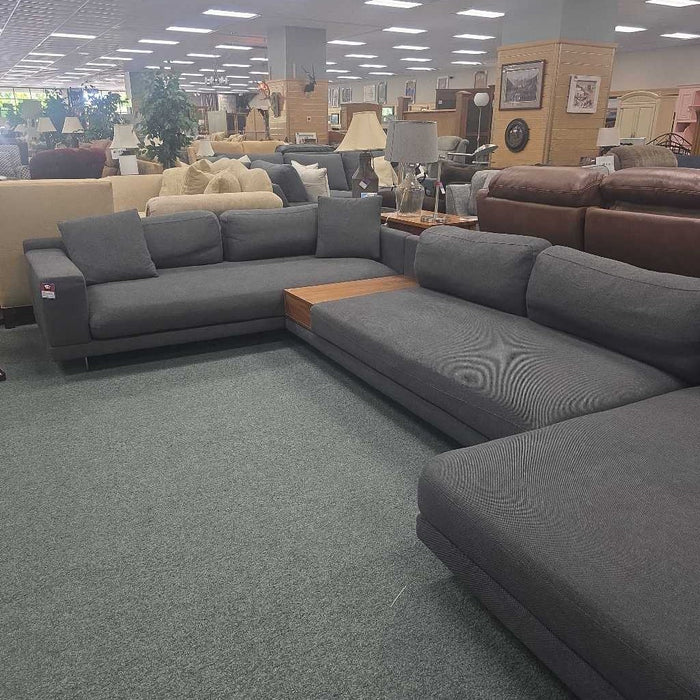 ROVE CONCEPTS SECTIONAL MIH