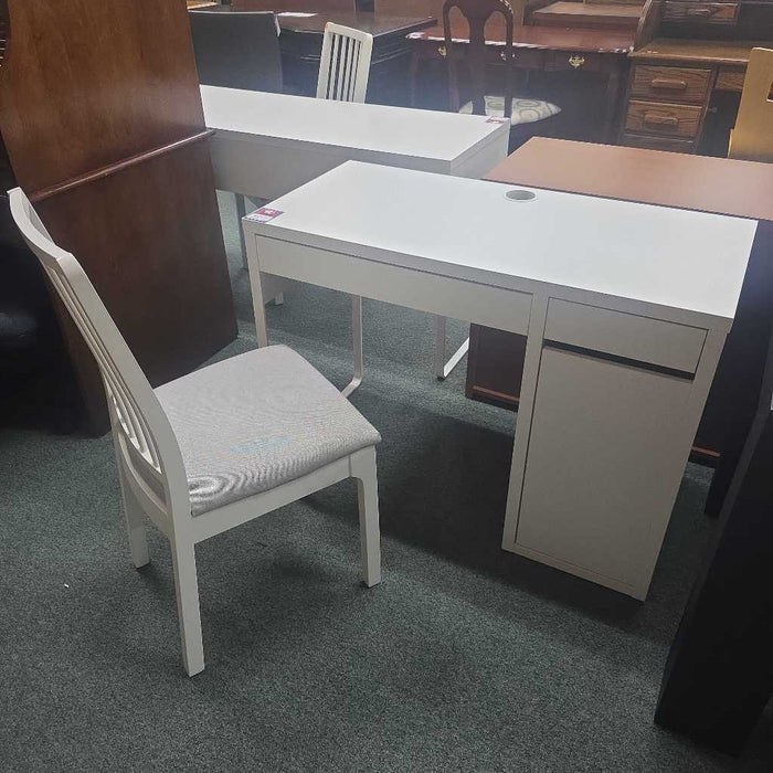DESK WITH CHAIR SK