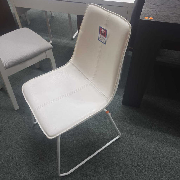 WHITE DESK CHAIR AT