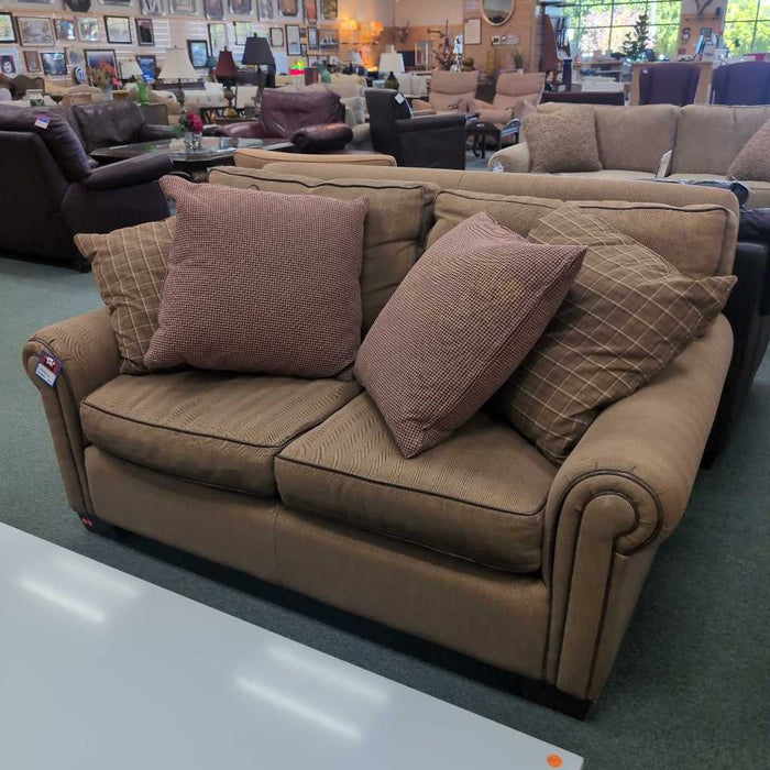 LOVESEAT BTK