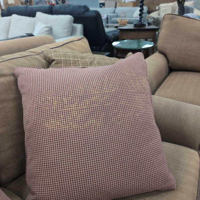 LOVESEAT BTK