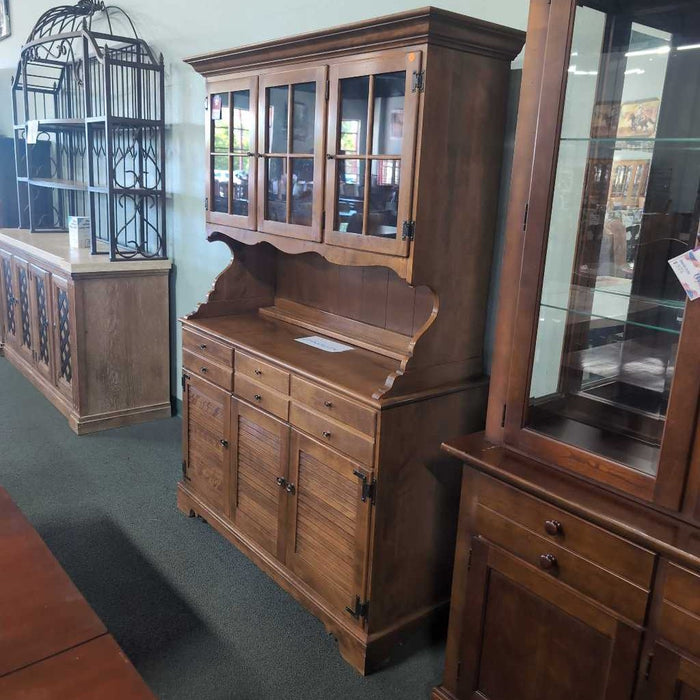 ETHAN ALLEN CHINA HUTCH LAC