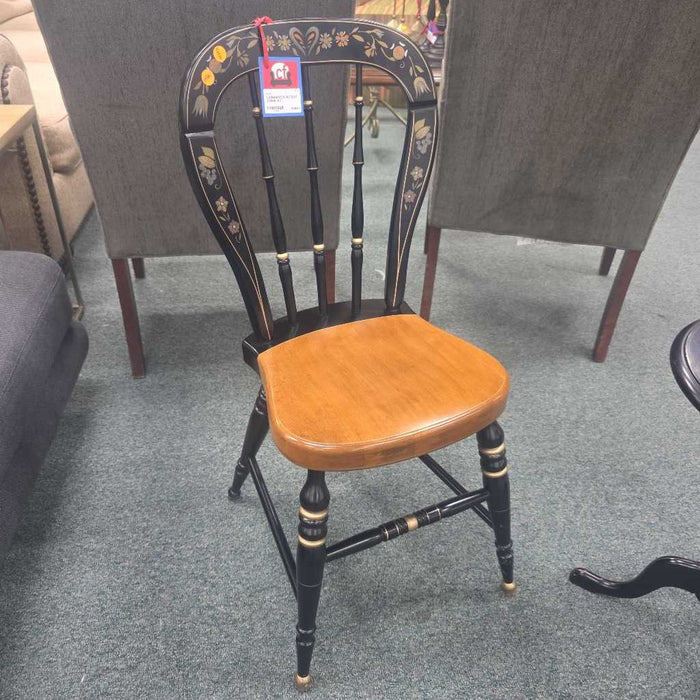 ACCENT CHAIR AT