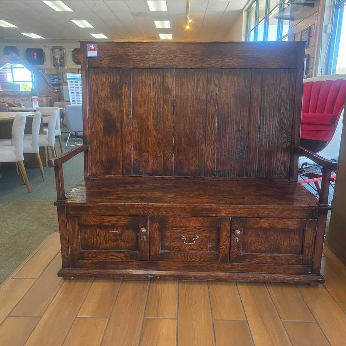BENCH BTK